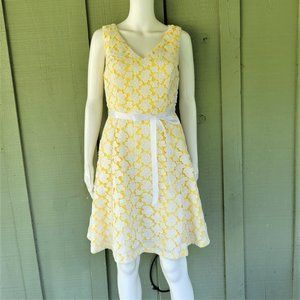 NWOT MODCLOTH Yellow Floral Lace Dress Small S